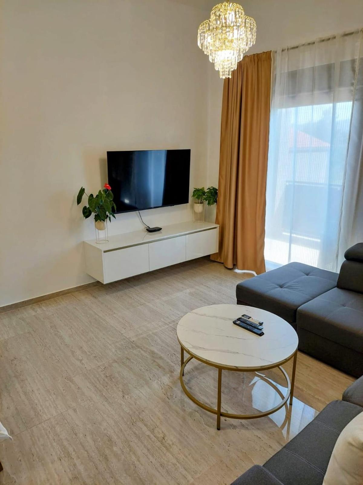 Apartmani Karla Paklenica Starigrad Paklenica Exterior photo